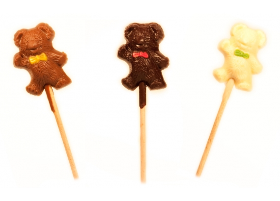 Schlemmerkorb für den Nikolaustag – Schokolade, Spekulatius, Marzipan ...